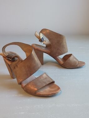 Miz Mooz Metallic Brown Block Heel Sandals size 7
